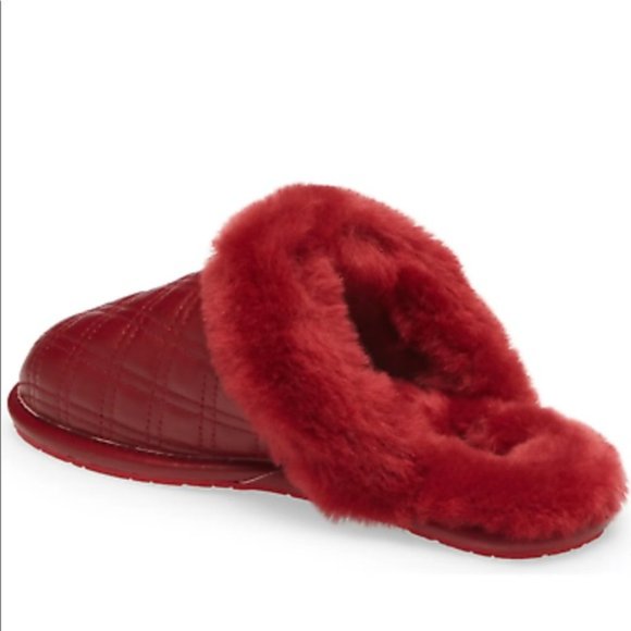 UGG Genuine Shearling Scuffette II Quilted Leather Red Slipper. Size: 8, 9 - Picture 15 of 15